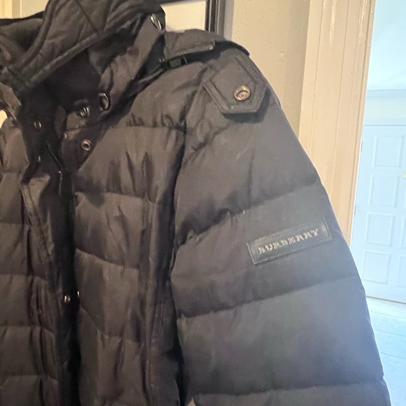 Burberry down coat - authentic, gently worn, beautiful and classic style - Picture 8 of 10